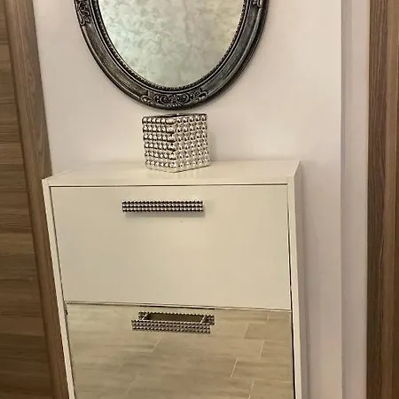 Apartament First Sea *